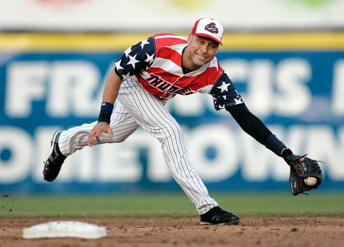 Trenton-Thunder-uniform-2011-Derek-Jeter.jpg